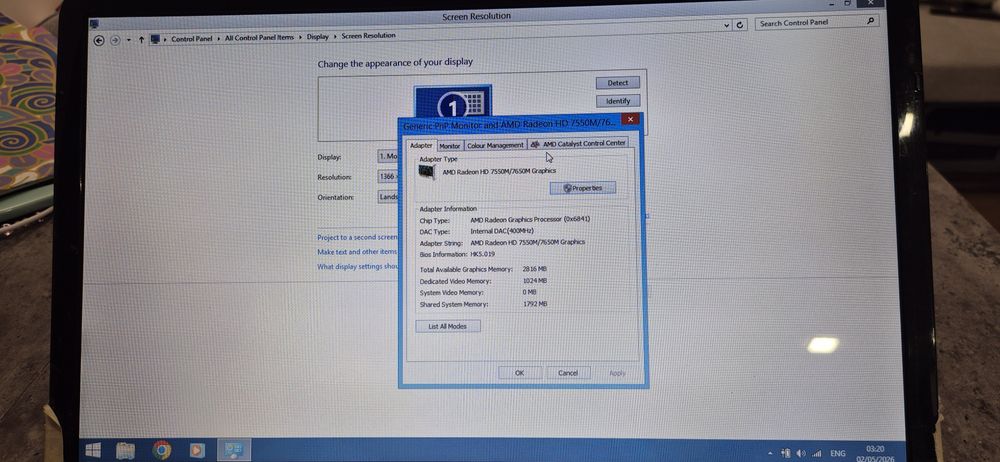 Sony Vaio SVE151G13M Работещ и зарядно но с проблем !
