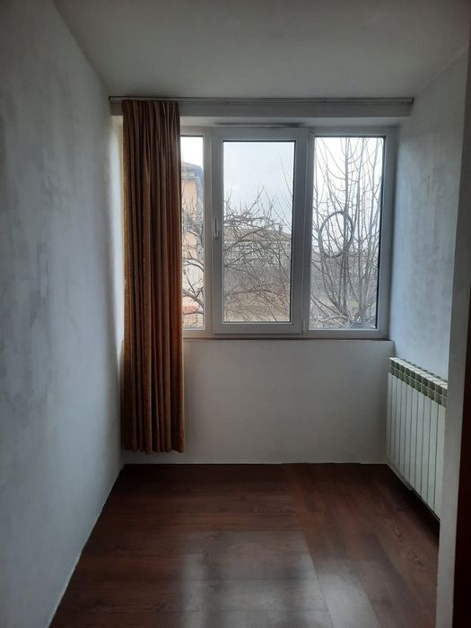 Garsoniera  32 m2  etajul 1 bloc de caramida