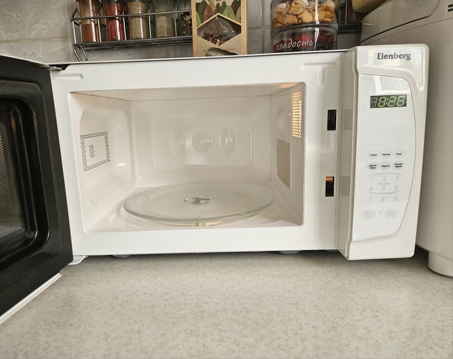 Микроволновка Elenberg бу