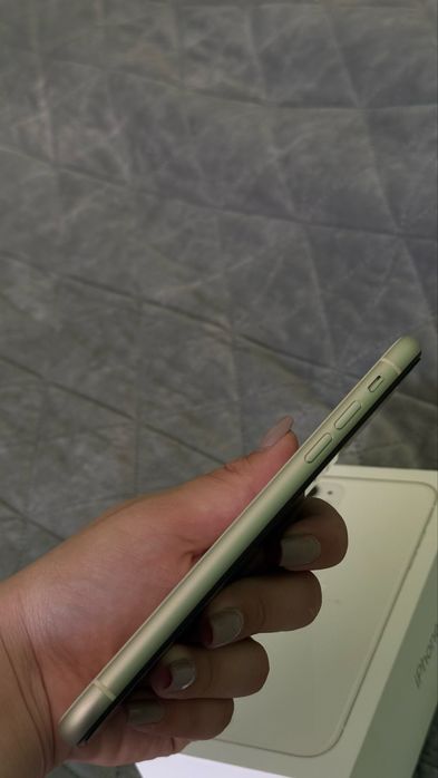 iPhone 11 / 64GB / White *КАТО НОВ*