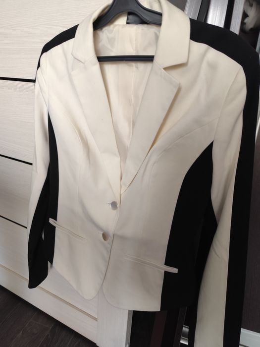 Жакет цвета айвори 46 размер