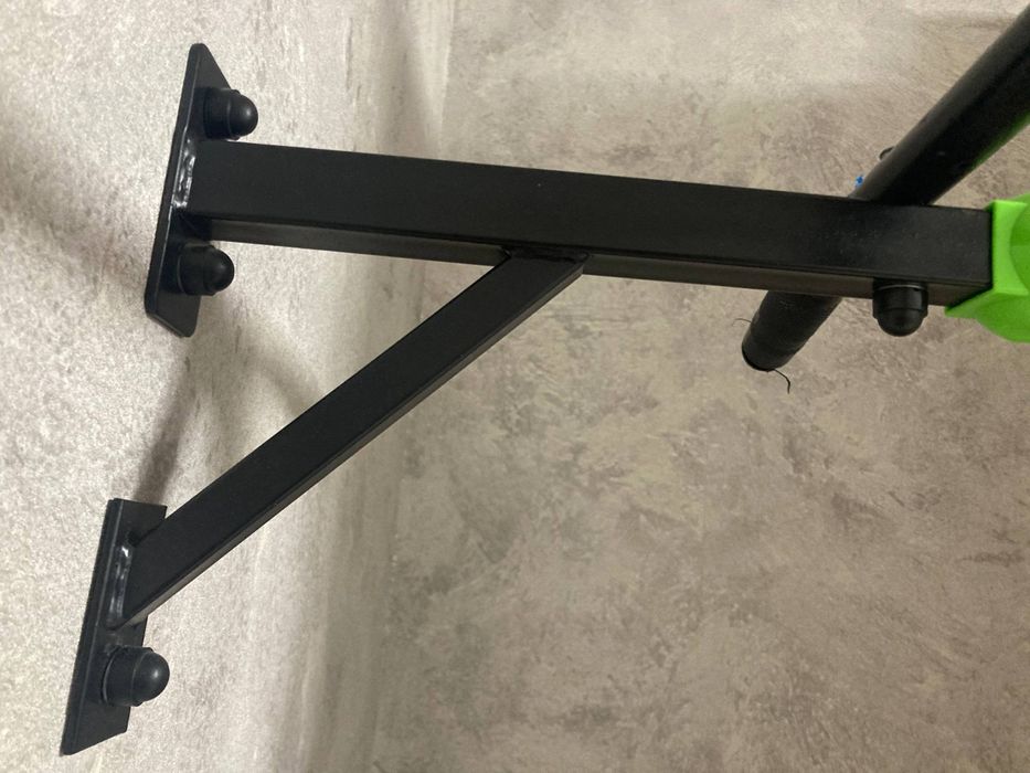 Турник  настенный