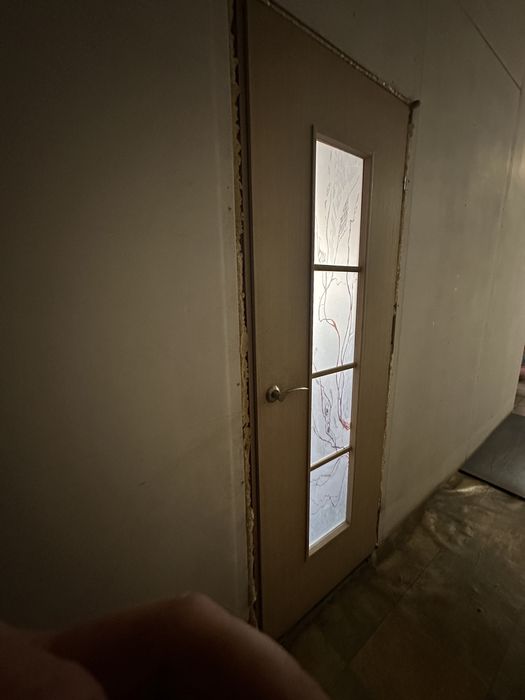 Двери бу 60 и 70, косяки, обналичка