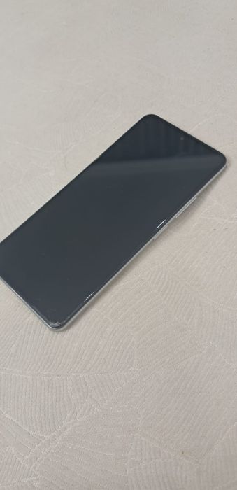 Продам POCO F3 128/6