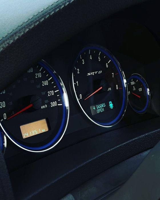 Jeep grand cherokee srt8