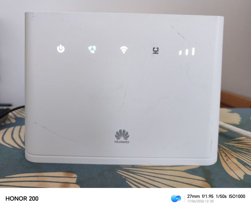 Routere Huawei 4G perfect funcționale.