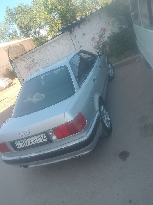 Продам Ауди 80 б 4