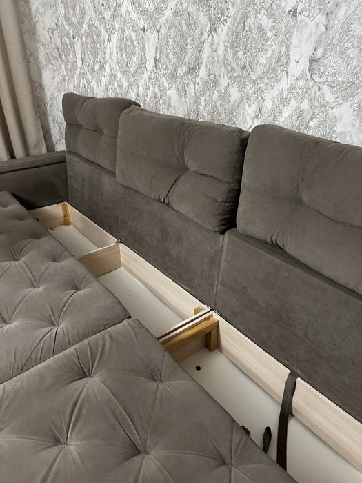 Продам диван в хорошем состояние