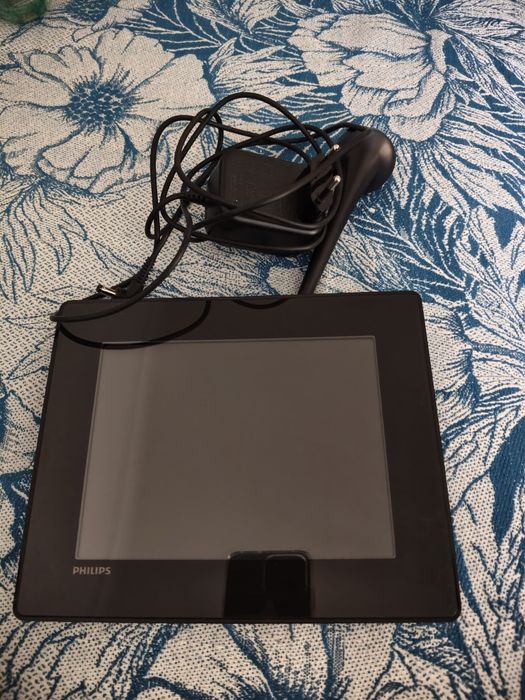 Цифровая фоторамка Philips