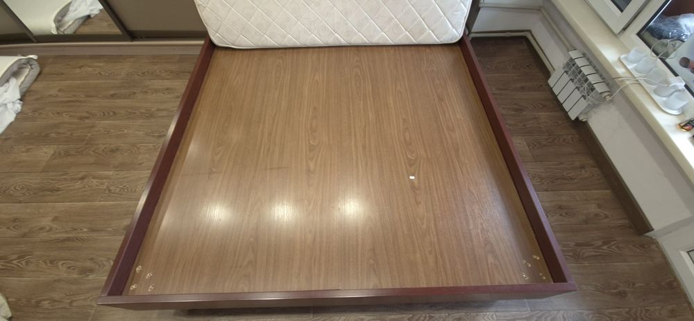 Кровать двухспальная