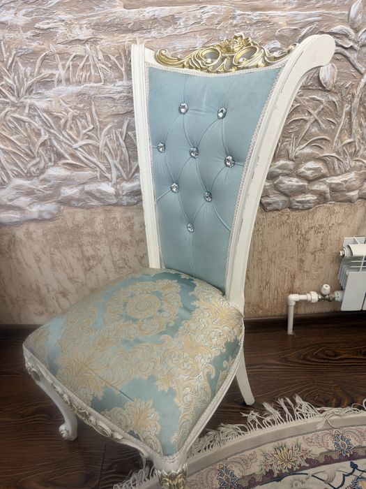 Продам Стулья 7 шт