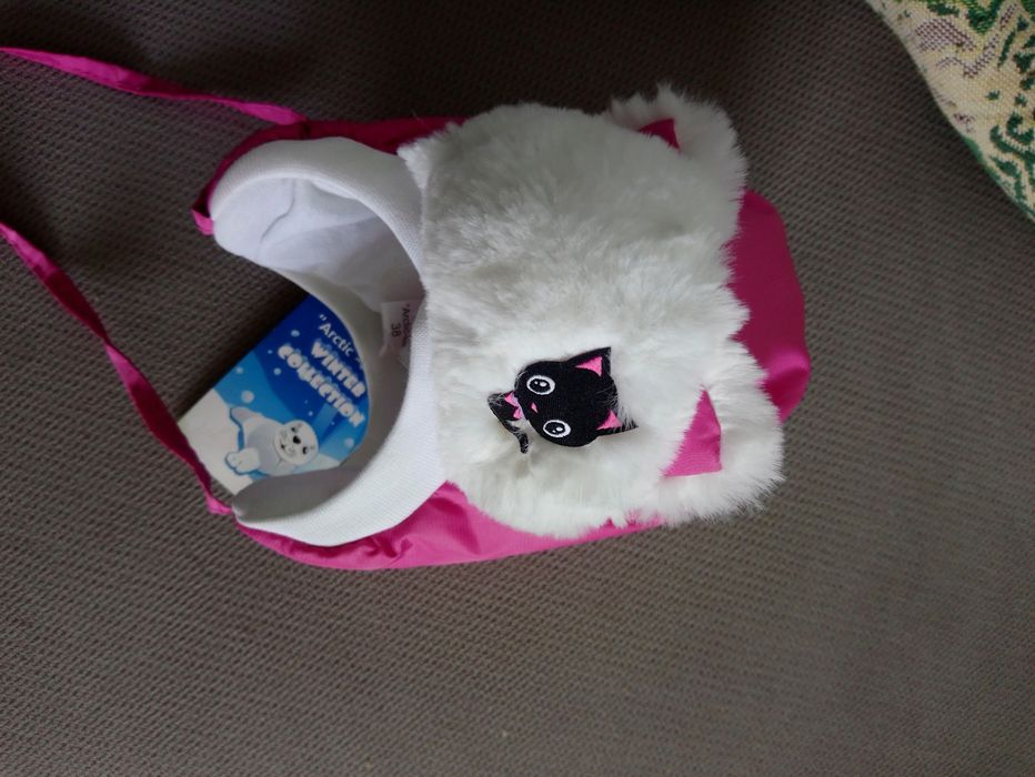 Продам шапку для девочки 38 р