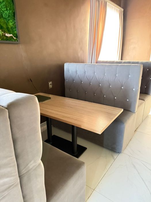 Диван столдарымен