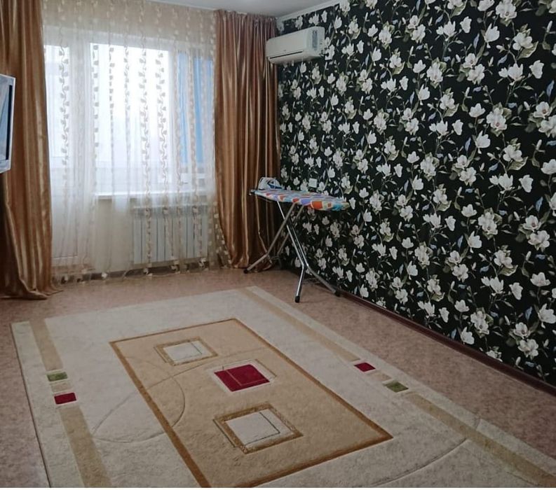 Сдам 1 ком. на 8 микр.