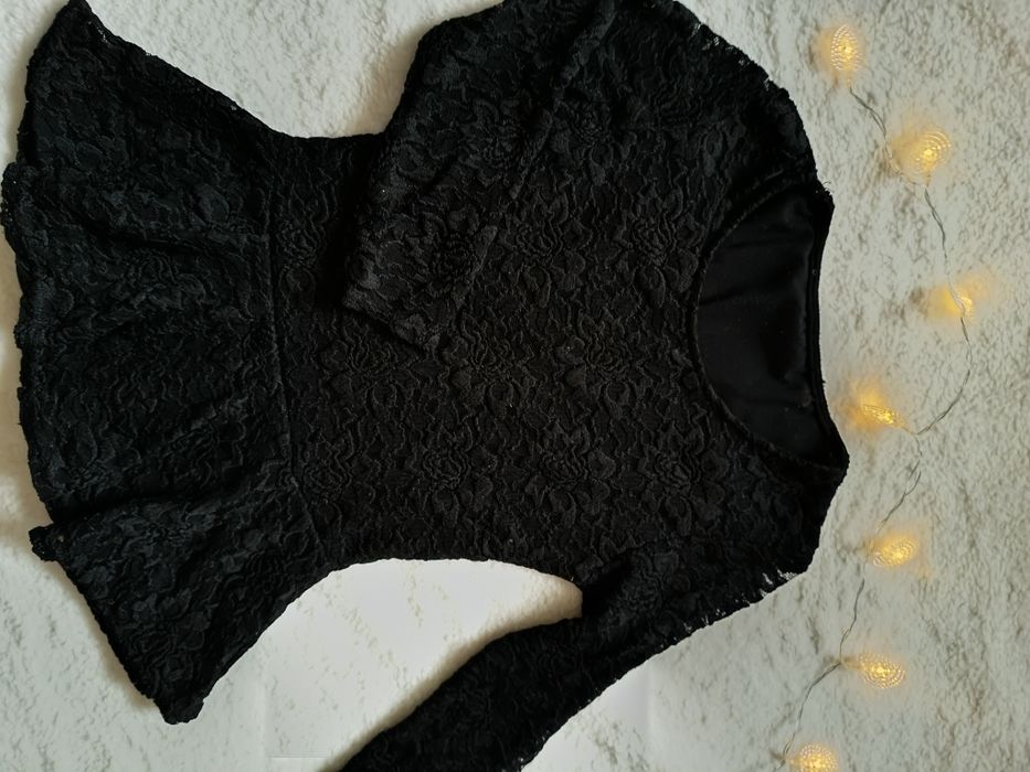 Set 2 top-uri dantelă