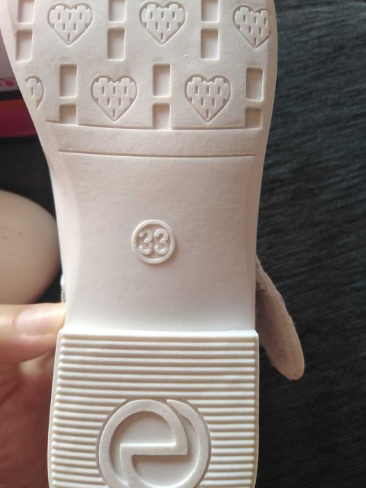 Нови детски обувки