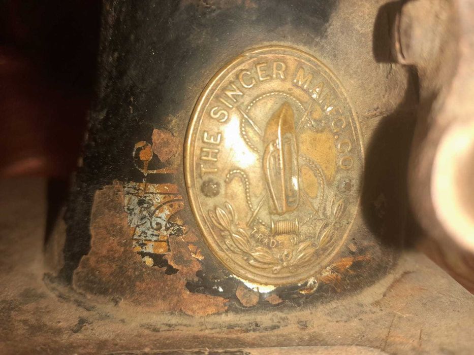 Швейная машинка Singer