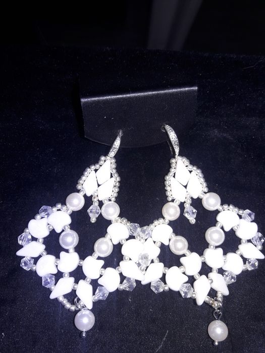 Qolda yasaladigan narsala judyam chiroyli sovg'a qilishga arziydi.