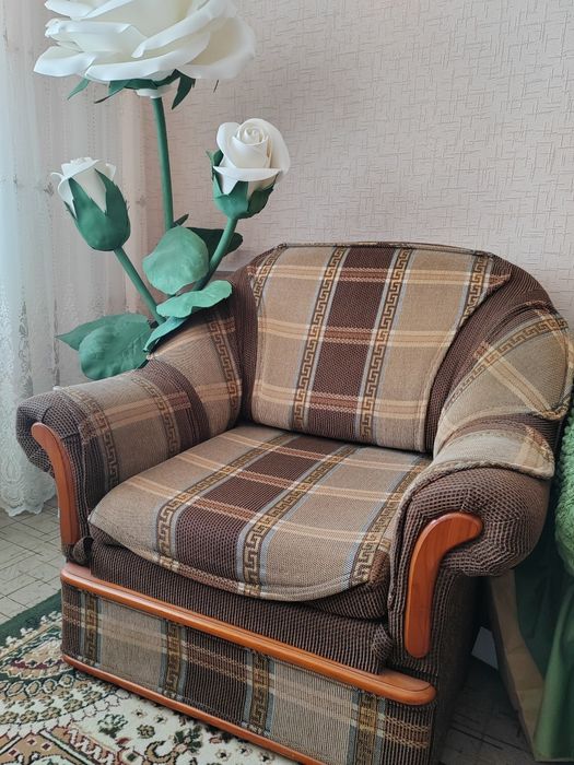 Диван и 2 кресла-кровати