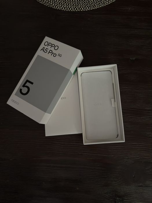 0PPO A5 pro  5 G  8 ram 256GB . Нов не използван само е отворен да се види , закупен 17.07.2026г