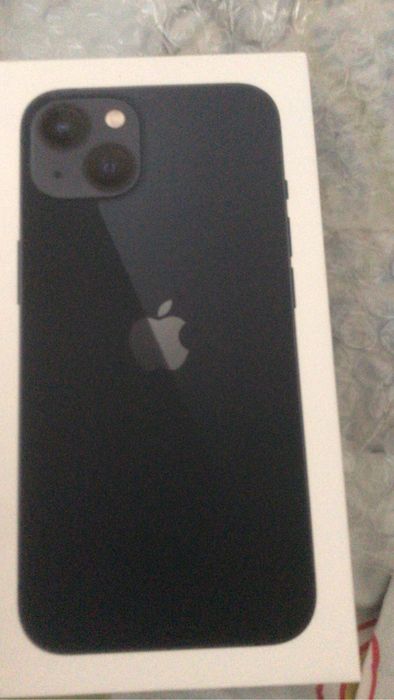 Продается айфон 13