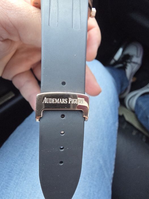 Audemars Piguet Royal Oak Offshore 15400OR.OO.1220OR.01