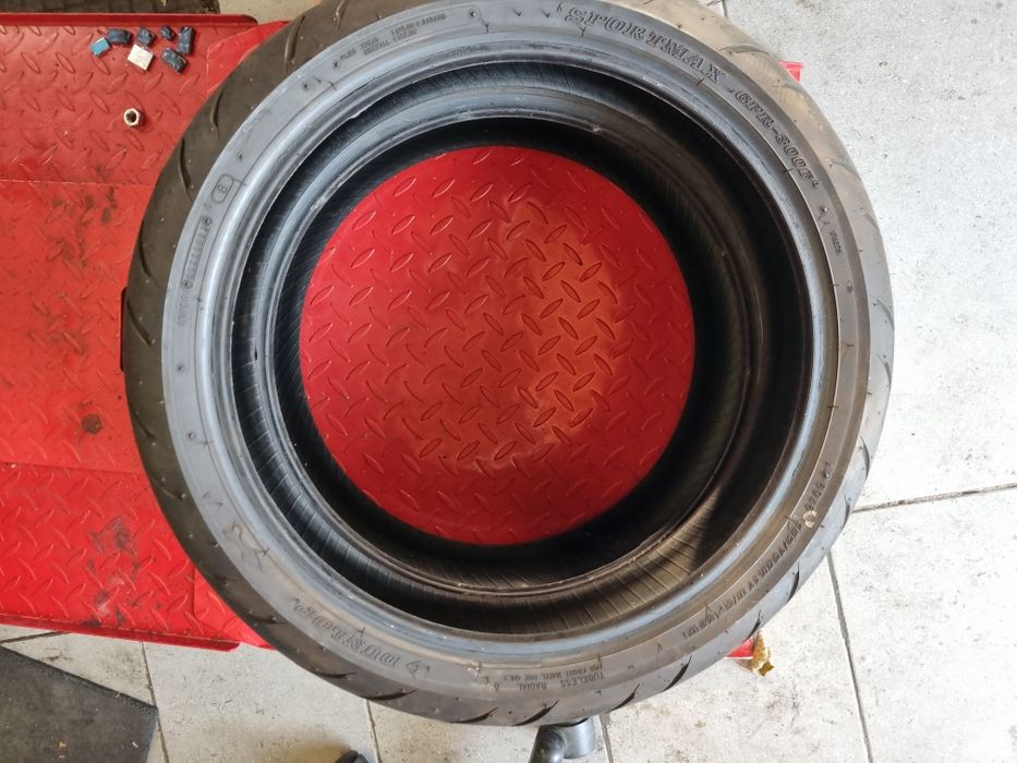 Anvelope dunlop gpr 300 190/50r17 si 120/70r17
