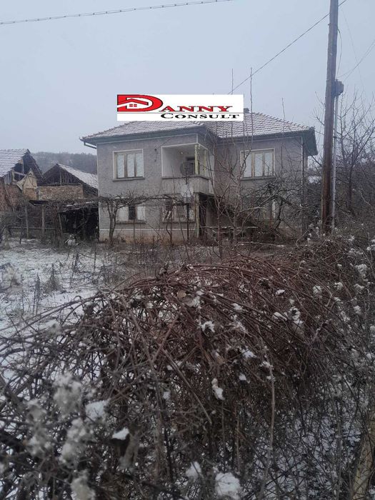 Продава се Къща в с. Крамолин, Област Габрово - 160 кв.м за 192 €/кв.м - Снимка #12