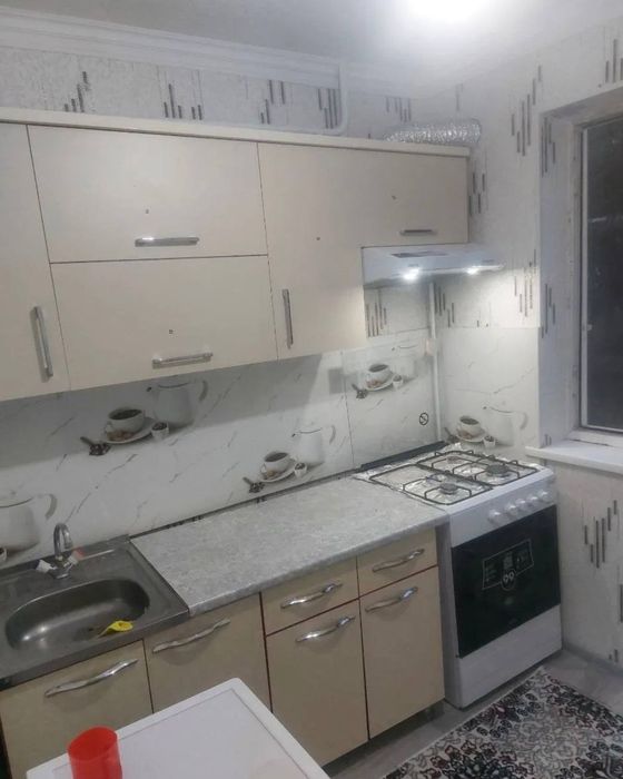 4 каватли  1 Чи каватидаги 1 хонали люкс квартира ижарага берилади