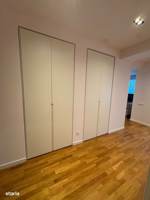 Apartament 3 camere-127mp-piscina