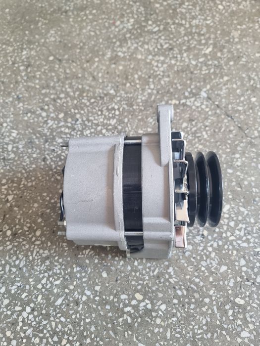 Alternator combina tractor John Deere