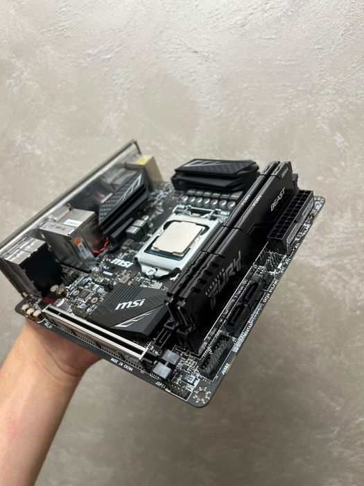 MSI Z370I Gaming Pro Carbon AC Mini-ITX – Wi-Fi AC
