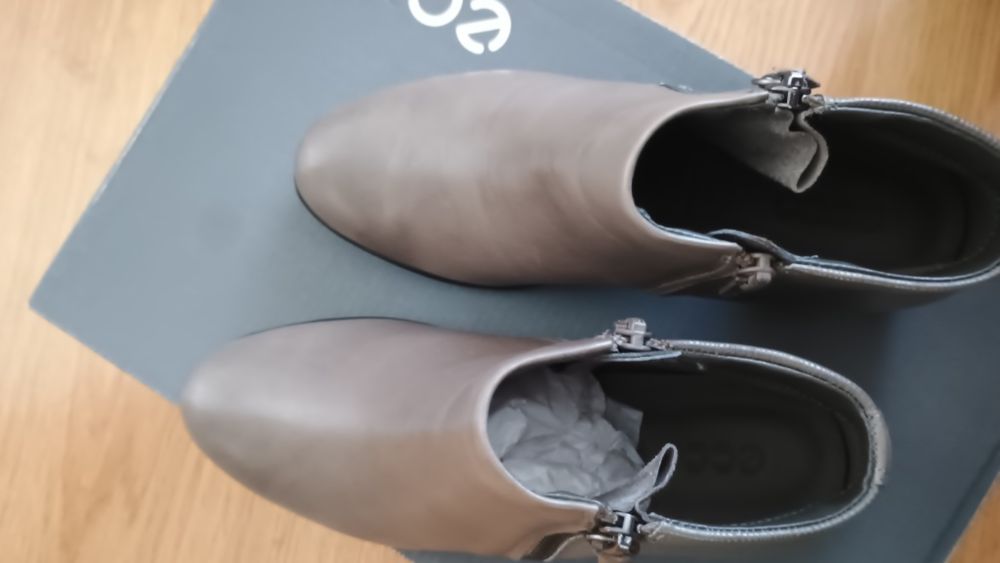 Botine noi dama Ecco.