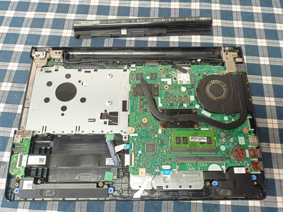 Elemente carcasa module Dell Inspiron 15-3576 15-3568