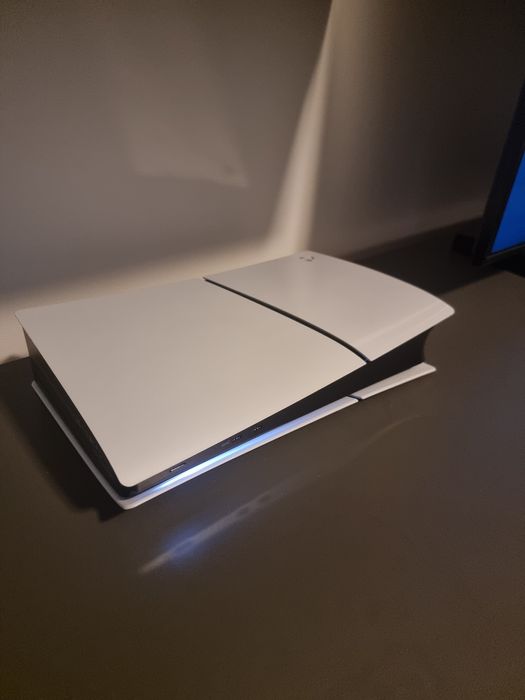 Playstation 5 slim digital in garantie pana in 11/2028