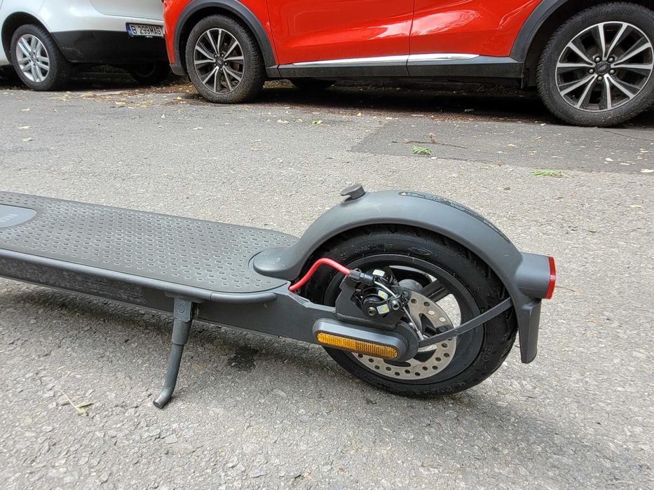 Trotineta electrica Xiaomi Mi Electric Scooter Pro 2 in Garantie