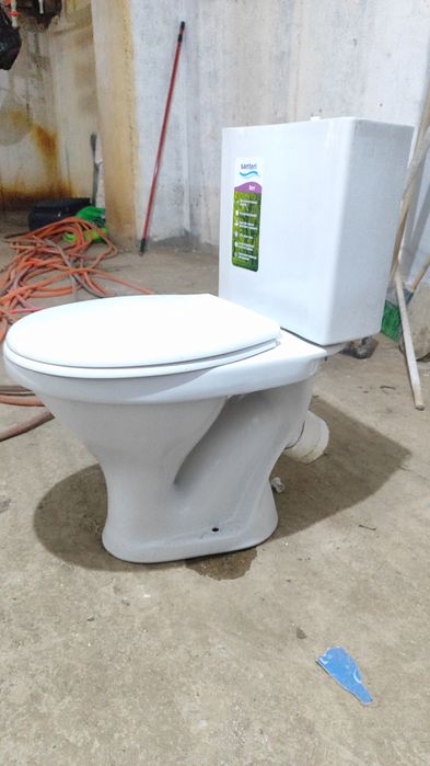 Продам рабочий унитаз без трещин