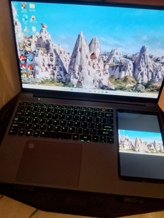 Laptop office 15,6' +7 inch touch pad