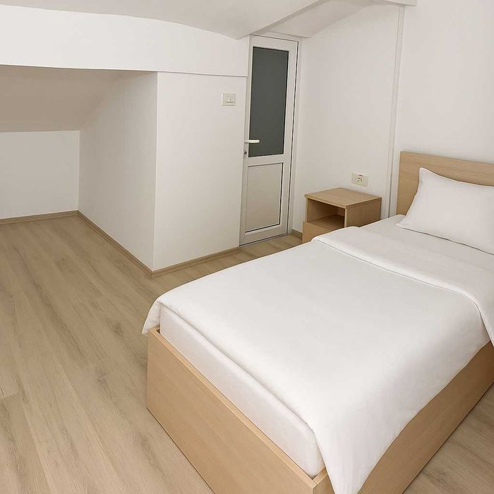 CAZARE echipe de MUNCITORI in Limanu