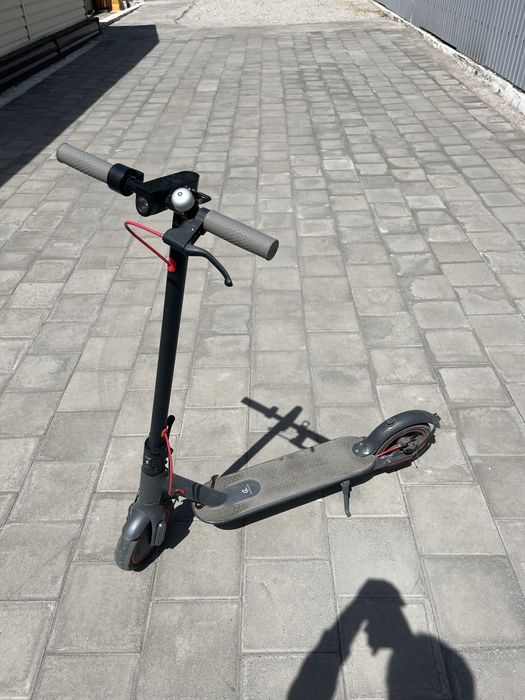 Продам электросамокат