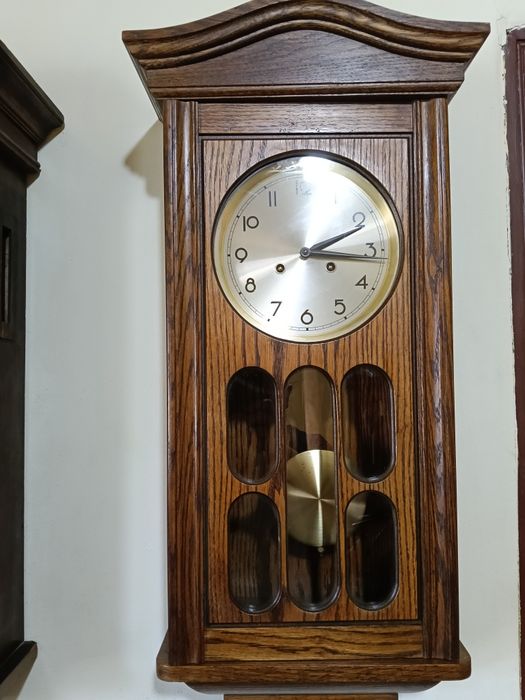 Ceas de perete cu pendul