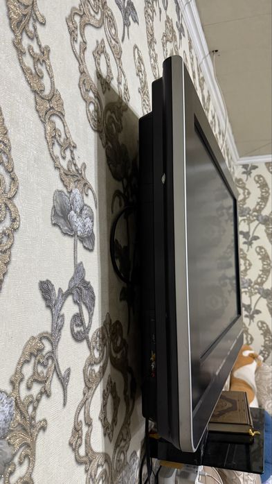 Срочно продам телевизор TCL