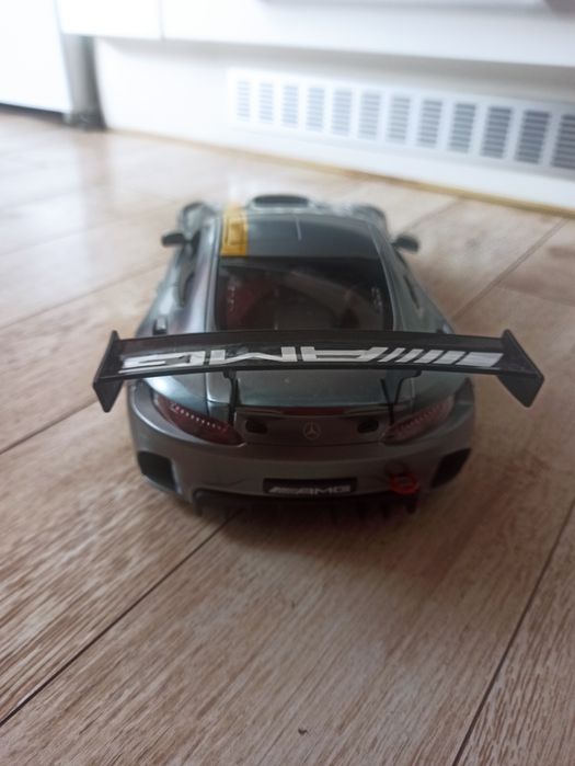 Радиоуправляема кола MERCEDES AMG GT