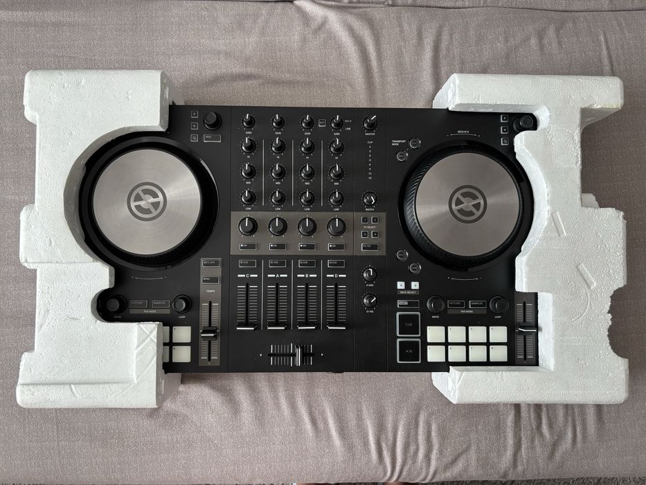 Consola DJ Native Instruments Traktor Kontrol S3