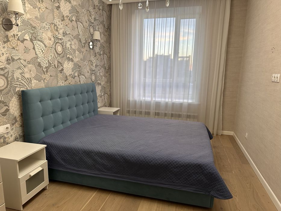 Продам кровать с матрасом