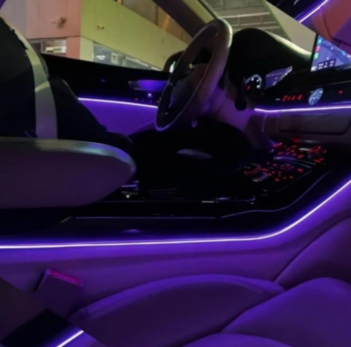 Lumini ambientale auto.