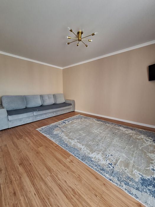 Сдам  посуточно 2 комнатную в 12 микрорайоне