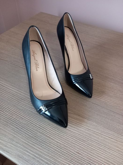 Pantofi    dama       .