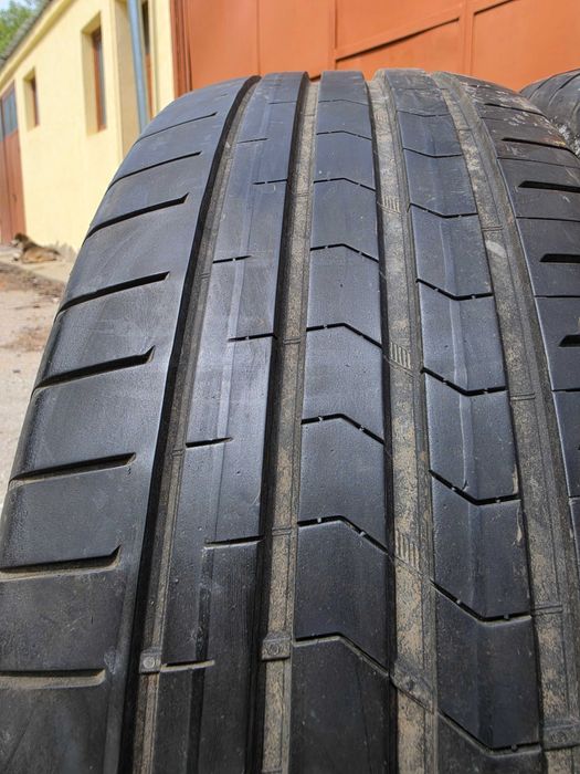 2 бр. летни гуми 215/60/16 Vredestein 6 mm DOT 0919