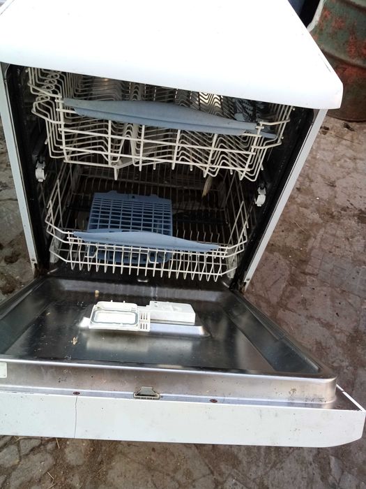 Кошница за съдомиялна